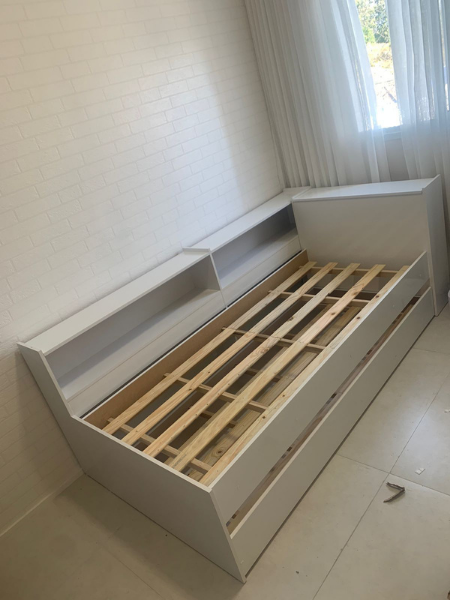 Cama de solteiro Montada